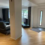 Moderne, Ruhige , Ideal Zum Abschalten Apartment