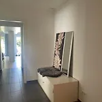 Moderne, Ruhige , Ideal Zum Abschalten Apartment