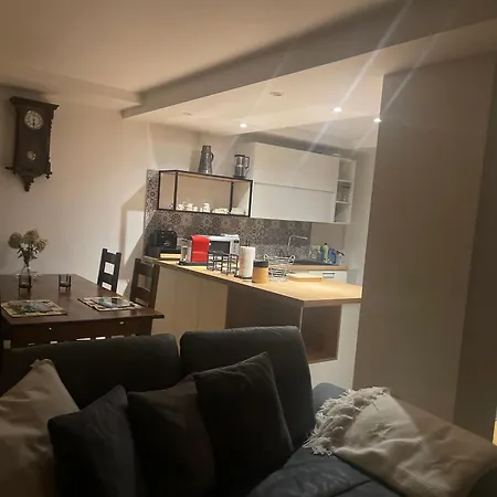 Moderne, Ruhige , Ideal Zum Abschalten Apartman *