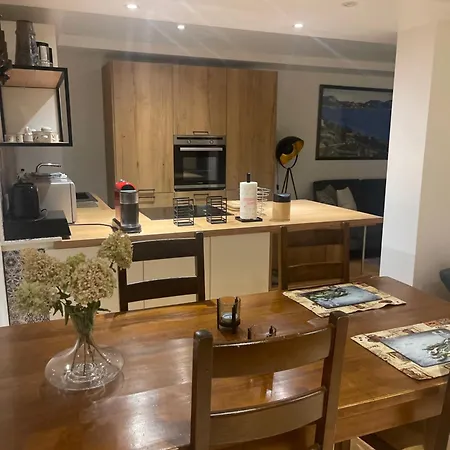 Moderne, Ruhige , Ideal Zum Abschalten Apartman Hadamar